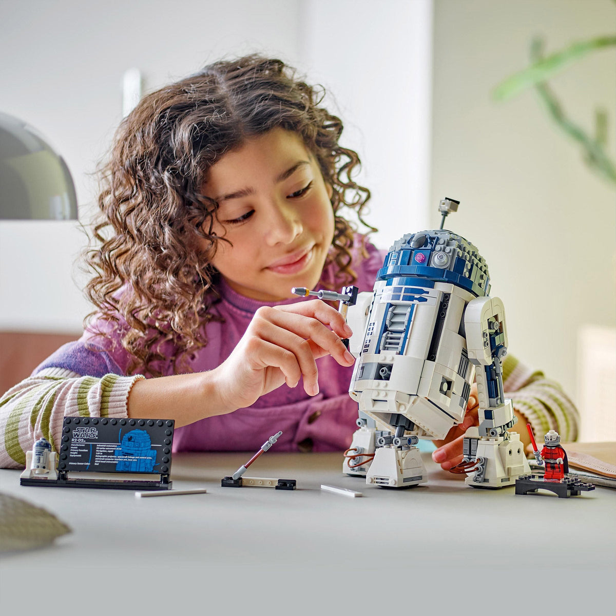 LEGO Star Wars R2-D2 Toy Droid 75379