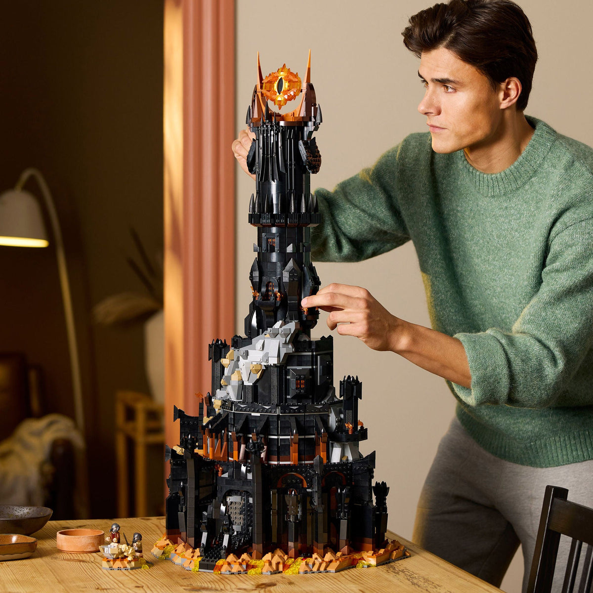 LEGO Icons Lord of the Rings Barad-dûr 10333 5471-Piece Set
