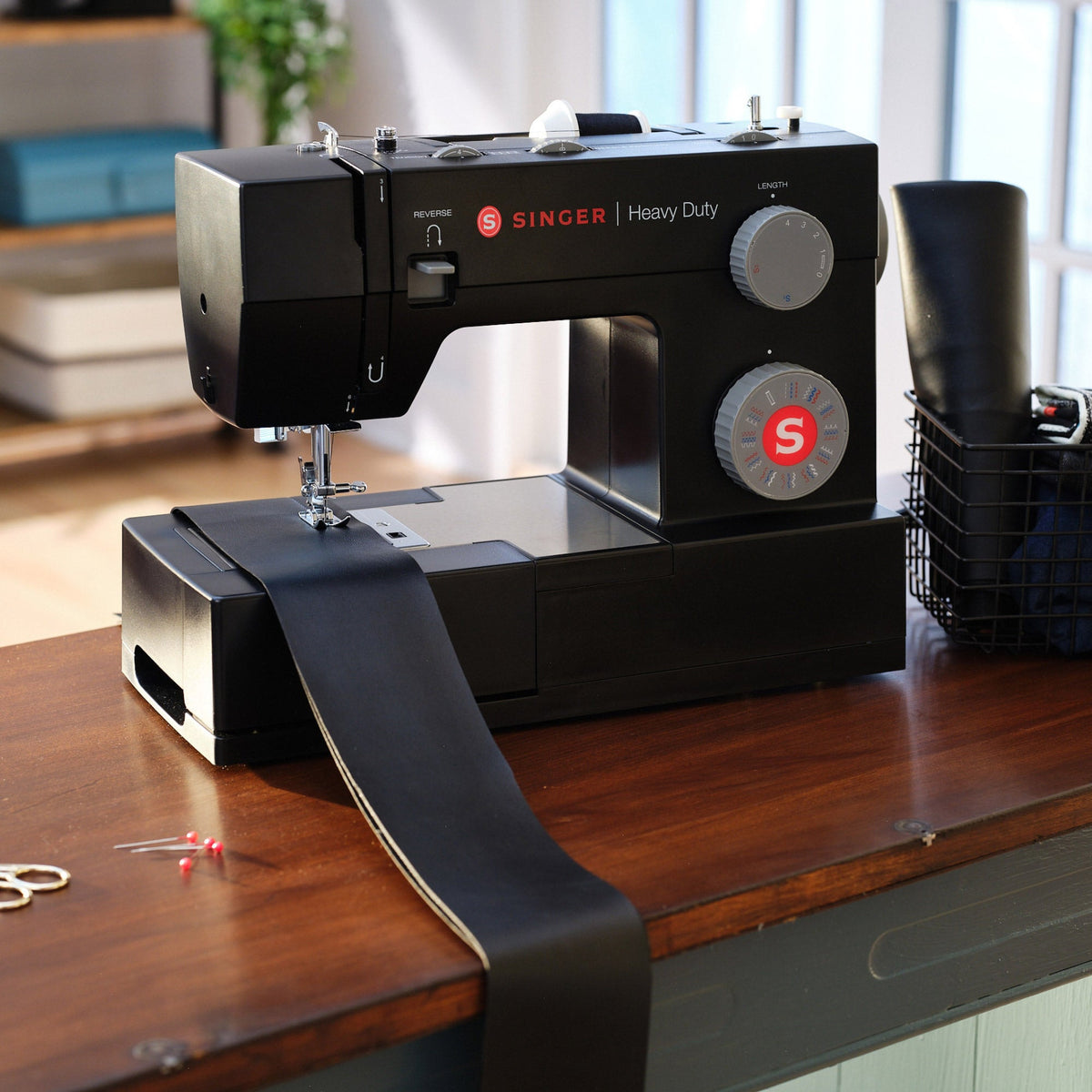 Singer Heavy Duty Sewing Machine 8832 1928743