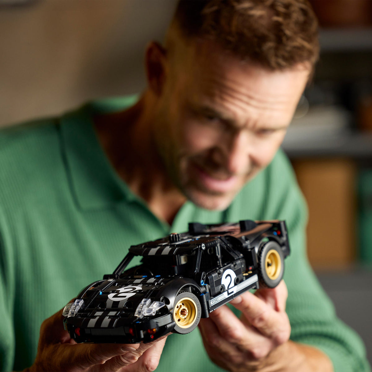 LEGO Technic 1966 Ford GT40 MKII Race Car 42223