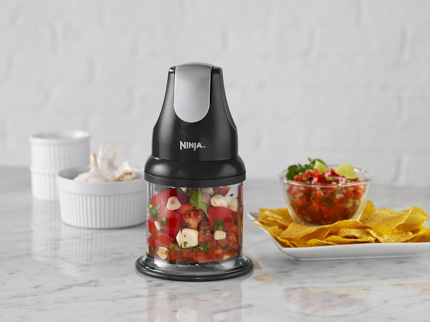 Express Chop Electric Food Chopper, 200-Watt, One-Touch Pulse, for Chopping, Mincing, and Pureeing – Bpa-Free, Dishwasher Safe, with Storage Lid, 16Oz, NJ100C (Canadian Version)